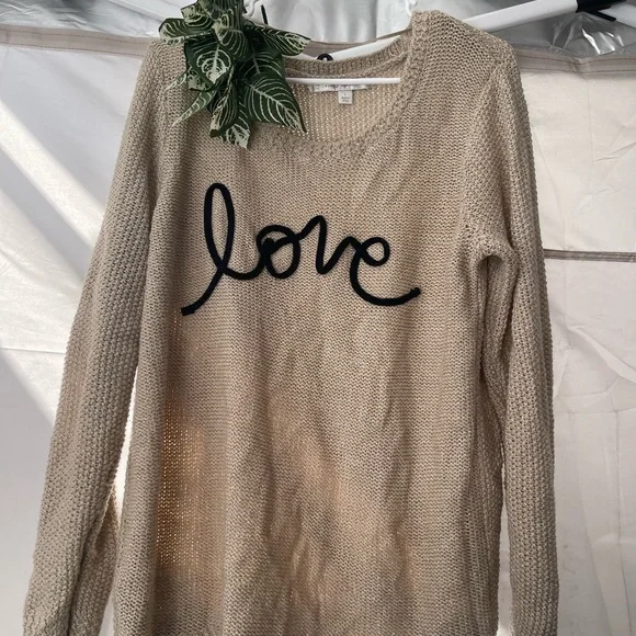 LC Lauren Conrad Cream Crew Neck Sweater with Love Script - Picture 4 of 4
